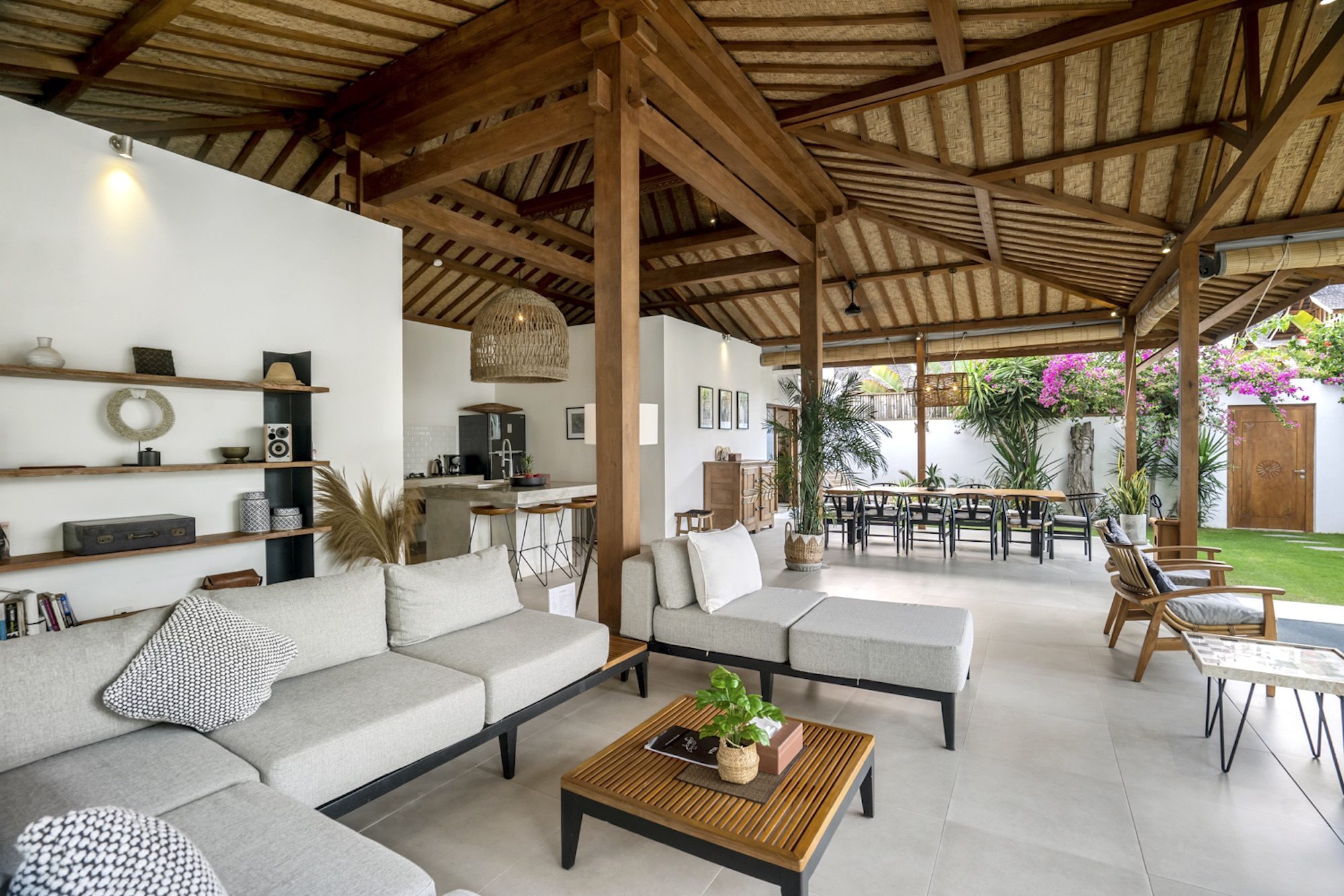 Seminyak villa House of Bagera with its semi-open living room