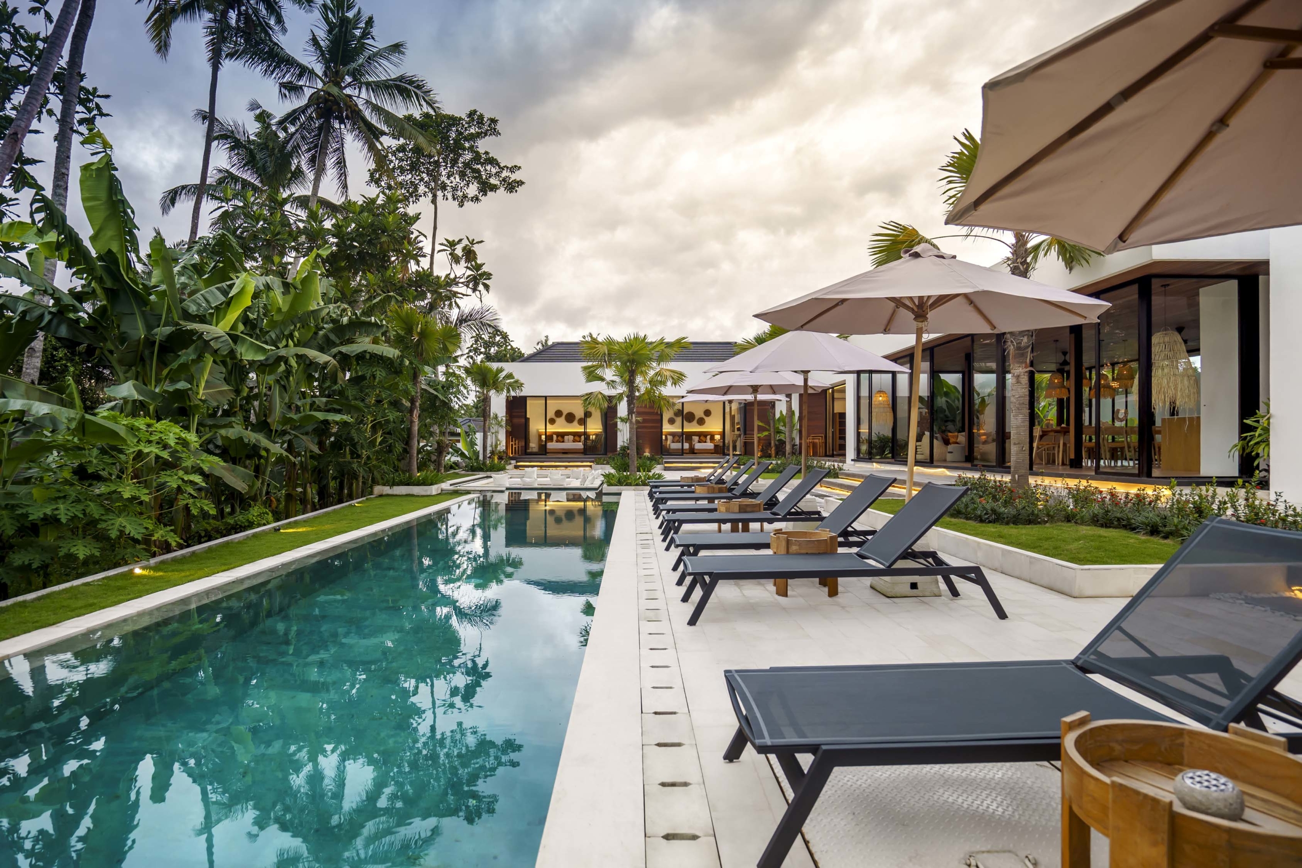 Pool with Sundeck Villa Izia Ubud Bali