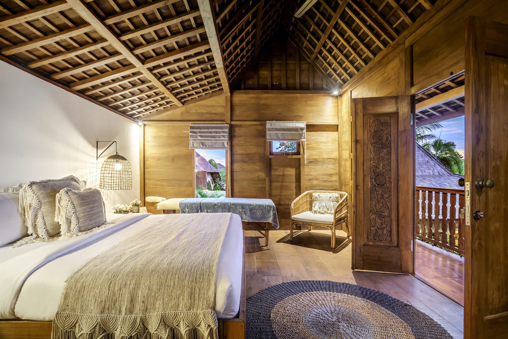 10 bedroom Seminyak villa where one of the rooms comes with double bed and a massage table