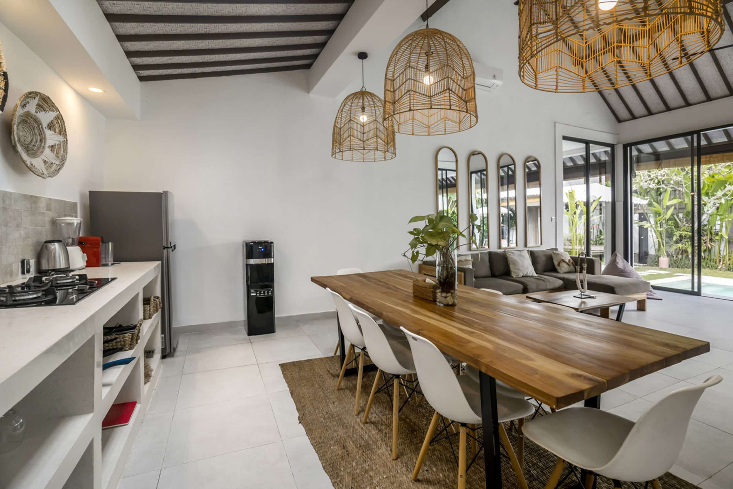 Villa Moju kitchen area with wooden dining table