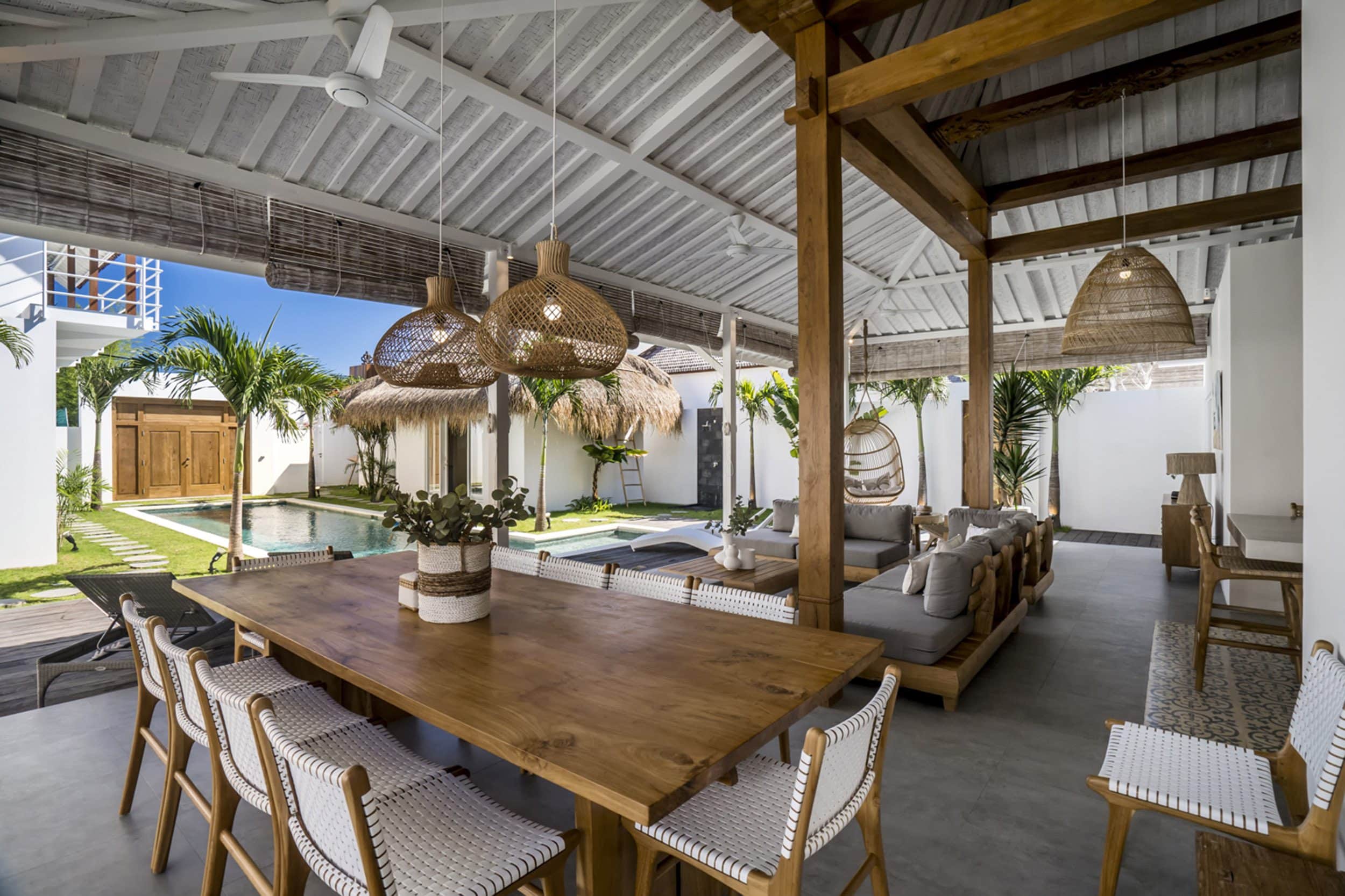 Dining Area Villa Makena