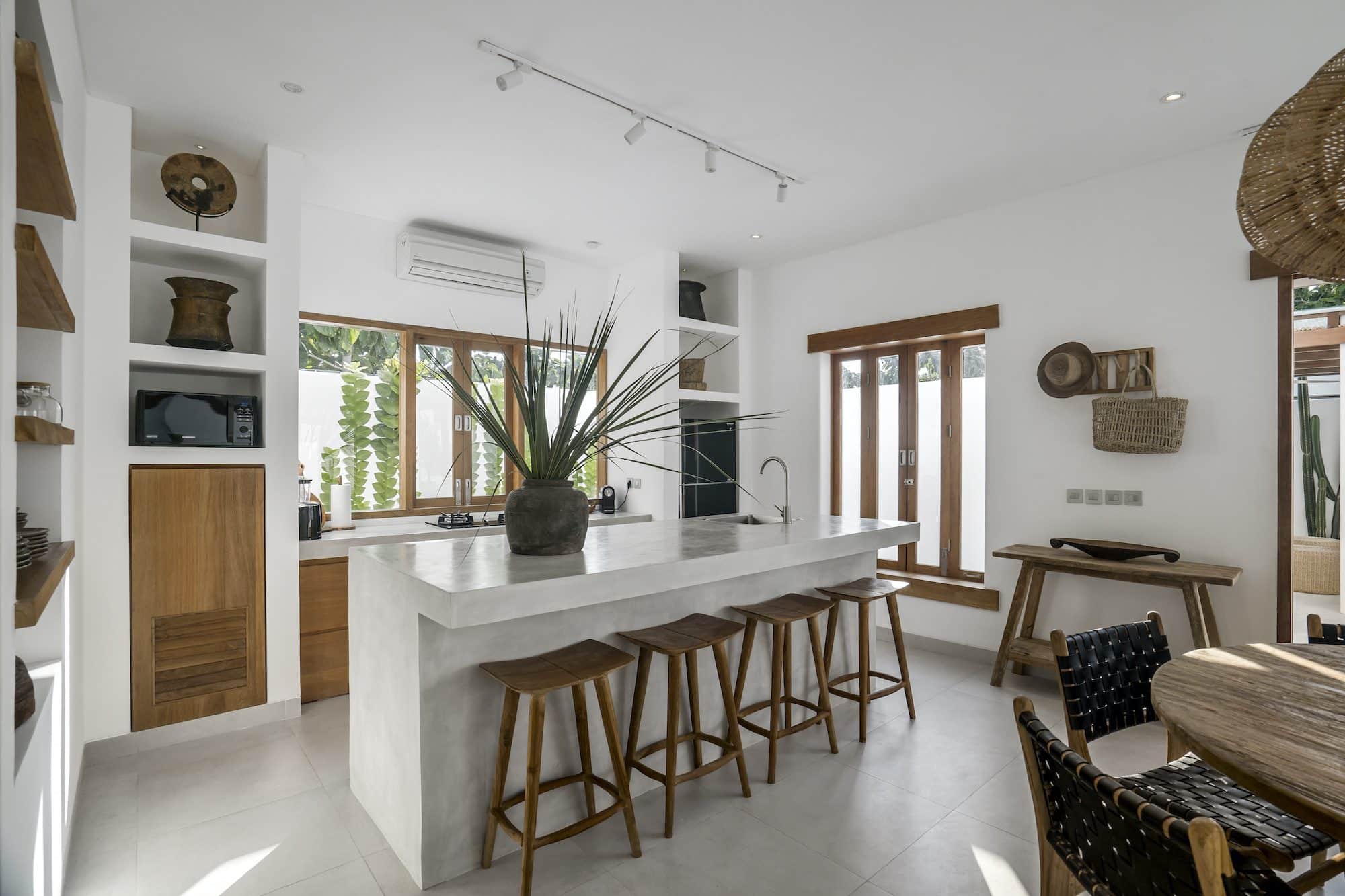 Fully equipped kitchen with an open-layout